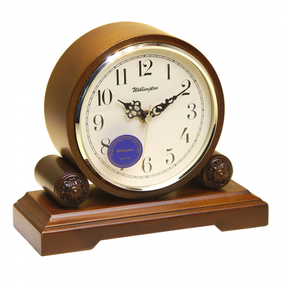 Simple solid wood wall clock living room dining room silent European-style round quartz clock new Chinese home atmospheric clock