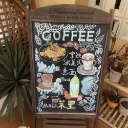 Solid Wood Standing Small Blackboard for Shop Entrance, Café, and Restaurant Advertising and Display