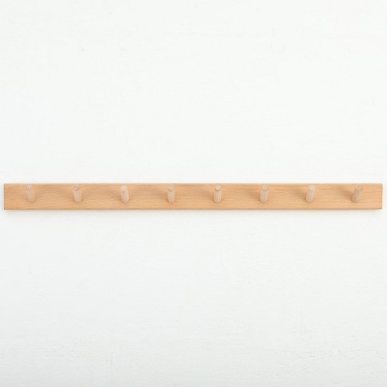 Wall-mounted wooden shelf for study