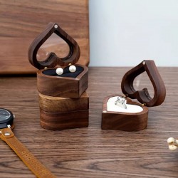 Customize Small Heart Shape Jewellery Wood Walnut Jewelry Wooden Packaging Storage Ring Box for Proposal Wedding