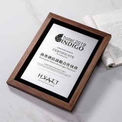 Premium licensed custom solid wood gold-leaf medals, customized dealer honor plaques, certificates of appreciation, and bronze medals